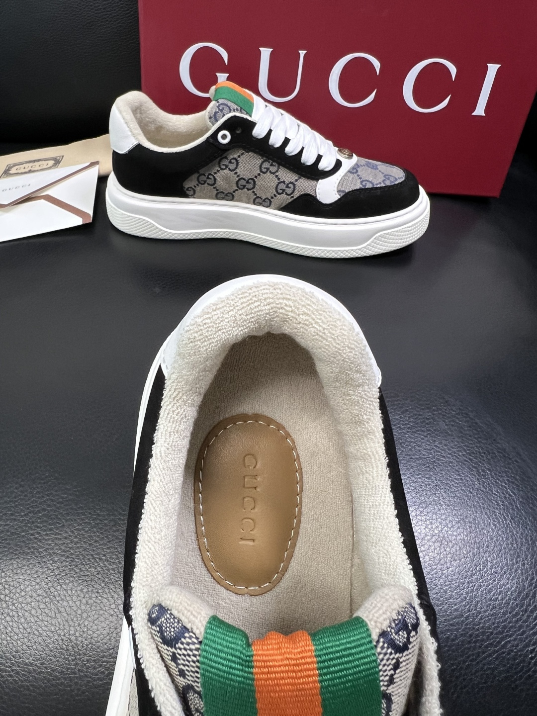 Gucci 高品质 顶级工艺品 古奇 专柜新款原厂配置，意大利进口牛皮面料，进口牛皮内里垫，透气舒适，鞋