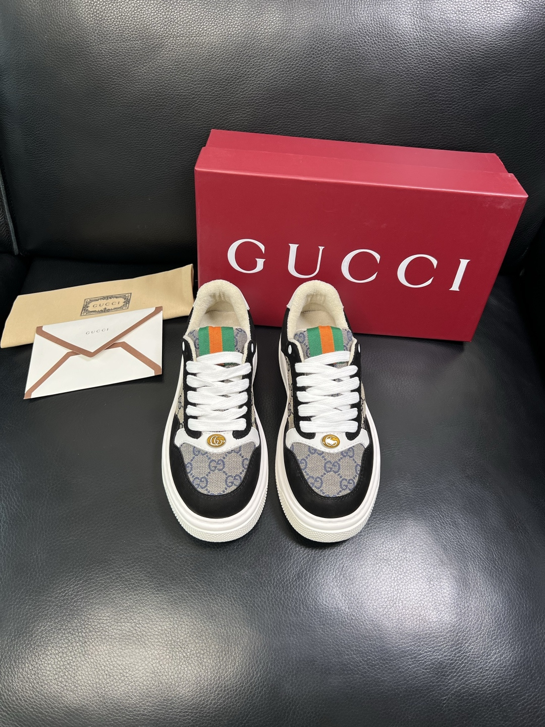 Gucci 高品质 顶级工艺品 古奇 专柜新款原厂配置，意大利进口牛皮面料，进口牛皮内里垫，透气舒适，鞋