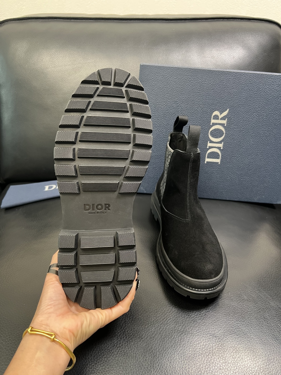 Dior 顶级工艺品 迪奥 高帮靴子专柜同步原厂配置，意大利进口原版牛皮拼布面料，透气舒适进口水染牛里垫
