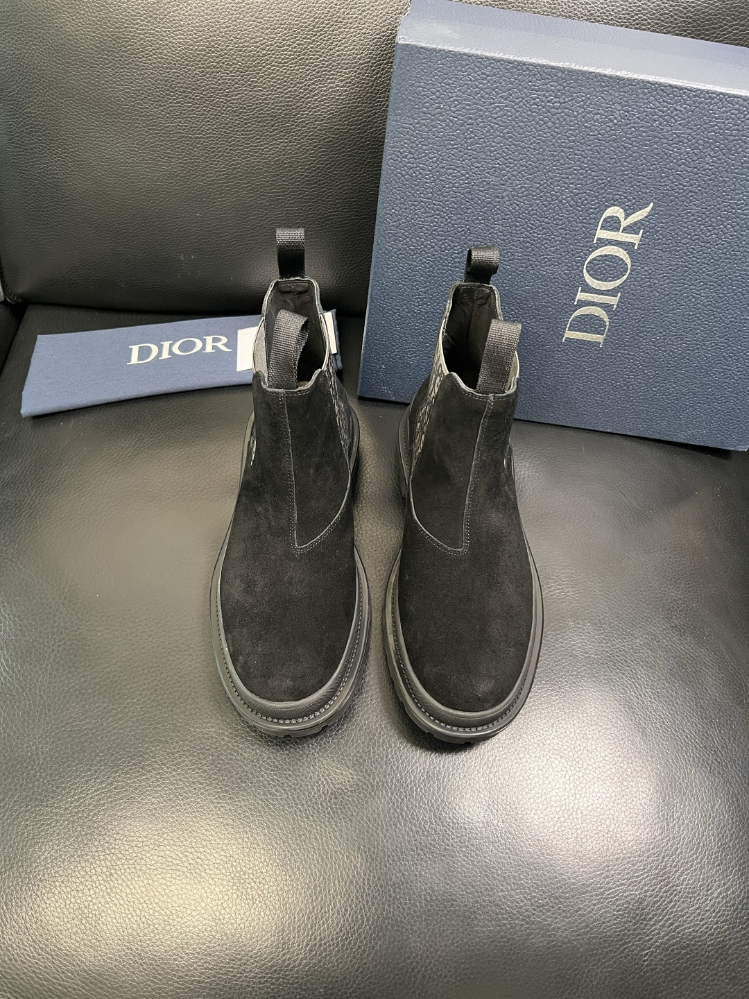 Dior 顶级工艺品 迪奥 高帮靴子专柜同步原厂配置，意大利进口原版牛皮拼布面料，透气舒适进口水染牛里垫