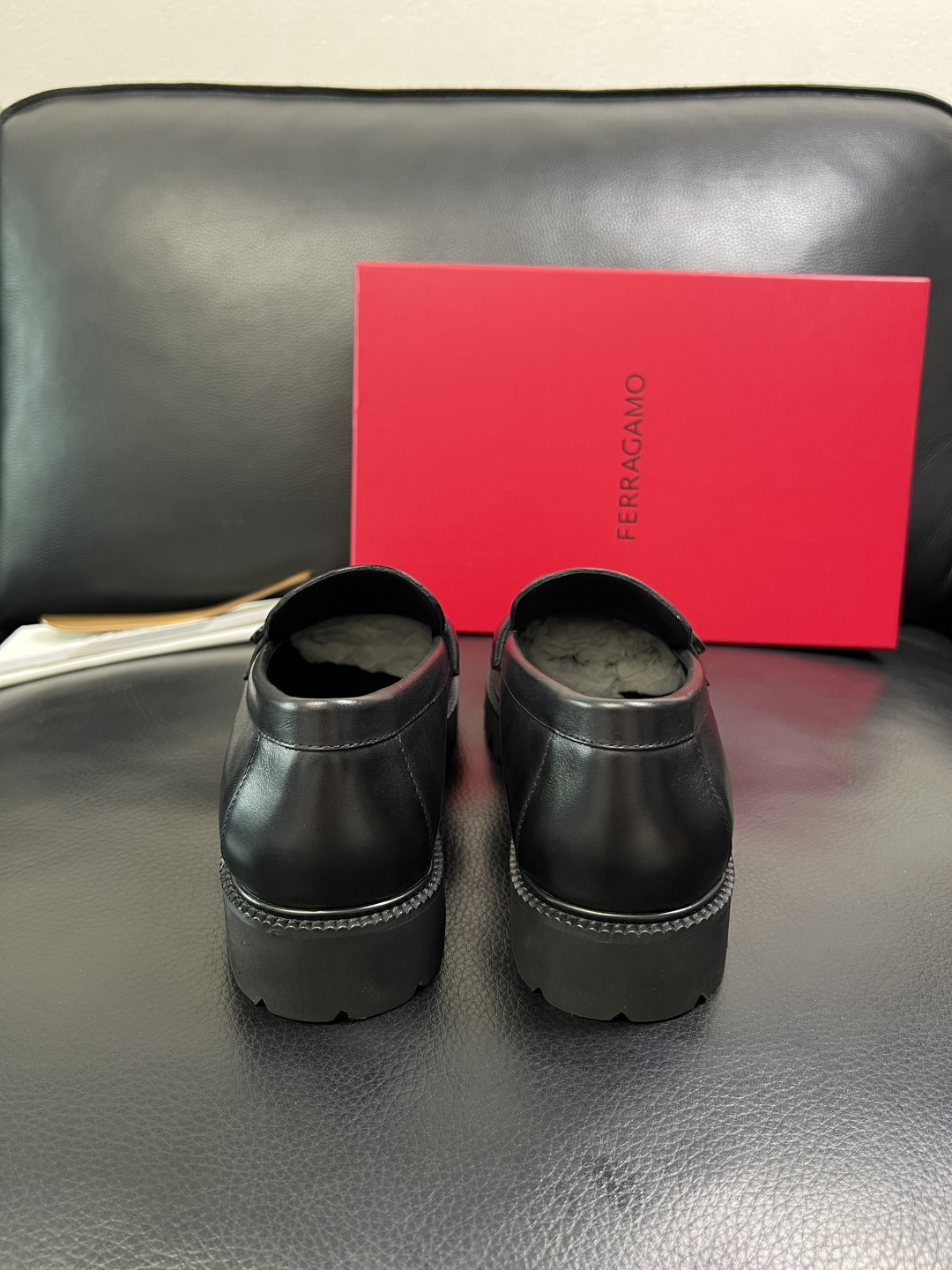 Ferragamo 高品质 顶级工艺品 菲拉格慕 专柜同步发售原厂配置，意大利进口原版牛皮，进口水染牛里