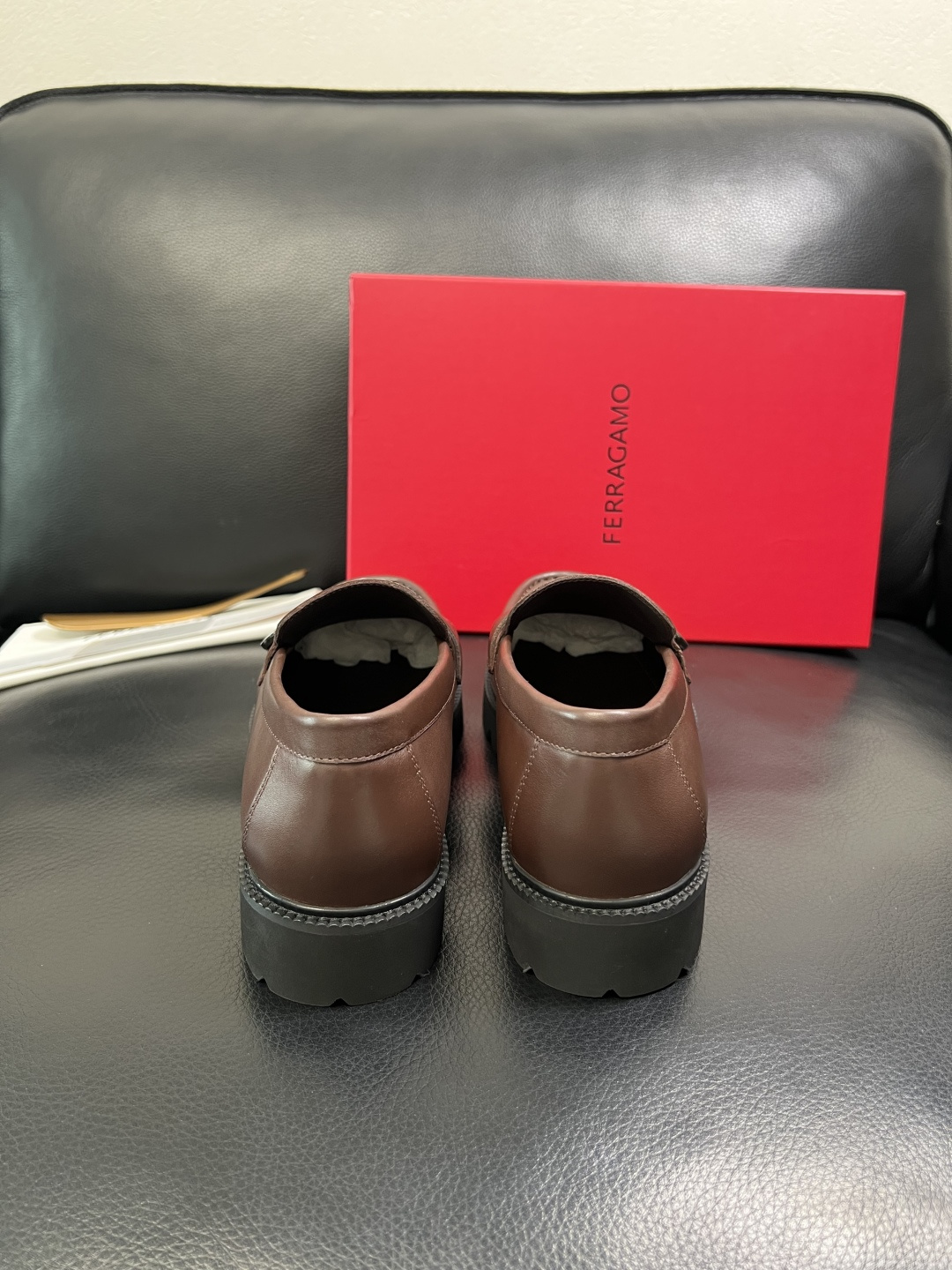 Ferragamo 高品质 顶级工艺品 菲拉格慕 专柜同步发售原厂配置，意大利进口原版牛皮，进口水染牛里