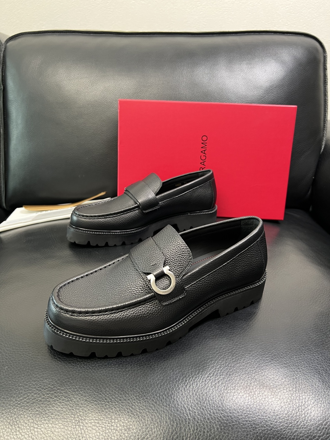 Ferragamo 高品质 顶级工艺品 菲拉格慕 专柜同步发售原厂配置，意大利进口原版牛皮，进口水染牛里