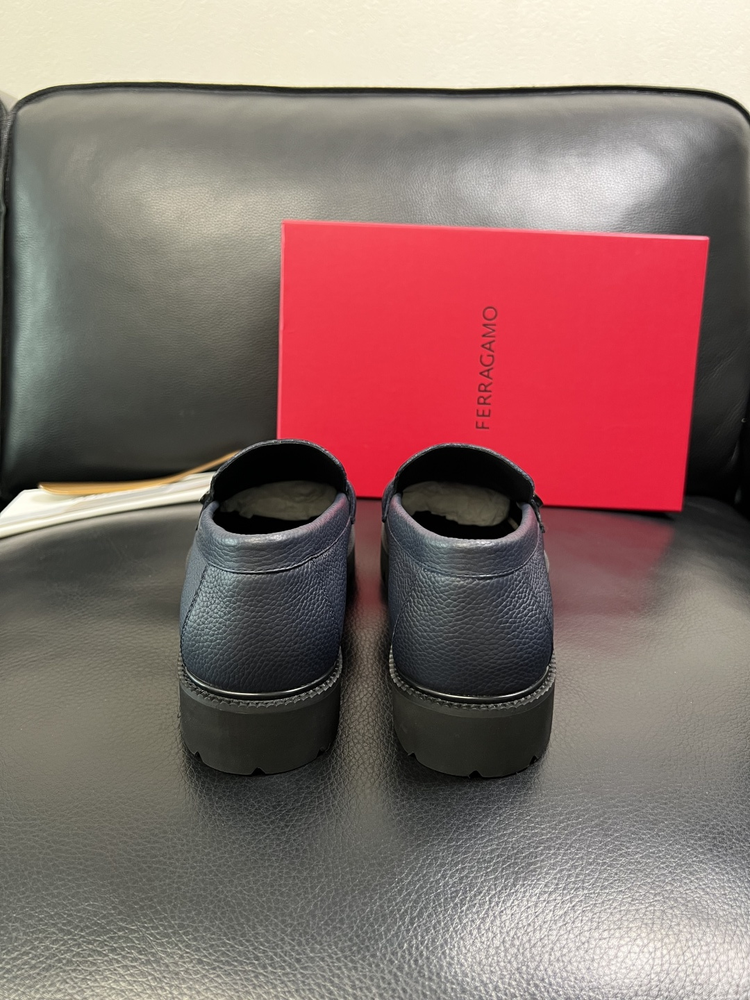 Ferragamo 高品质 顶级工艺品 菲拉格慕 专柜同步发售原厂配置，意大利进口原版牛皮，进口水染牛里