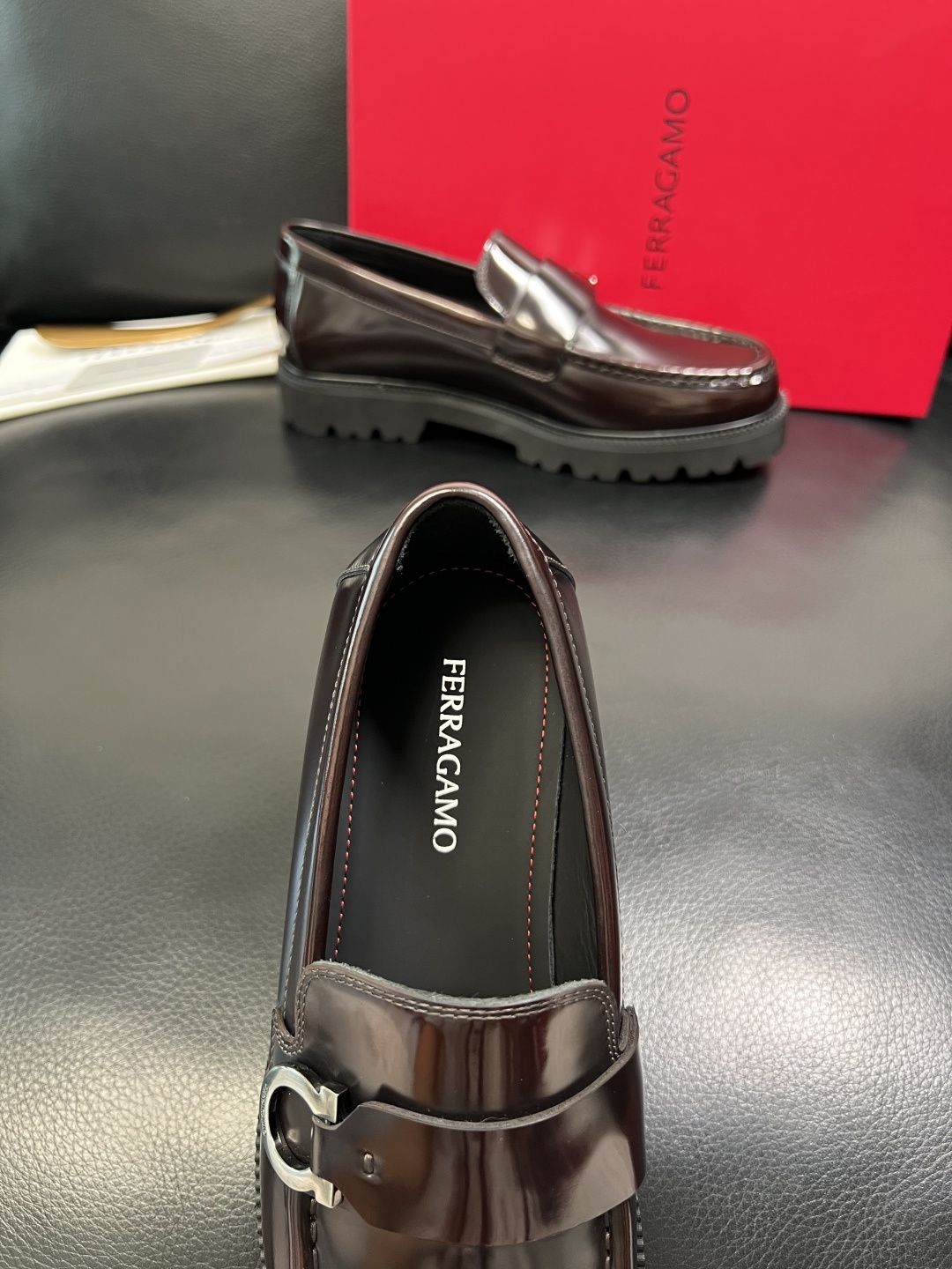 Ferragamo 高品质 顶级工艺品 菲拉格慕 专柜同步发售原厂配置，意大利进口原版牛皮，进口水染牛里