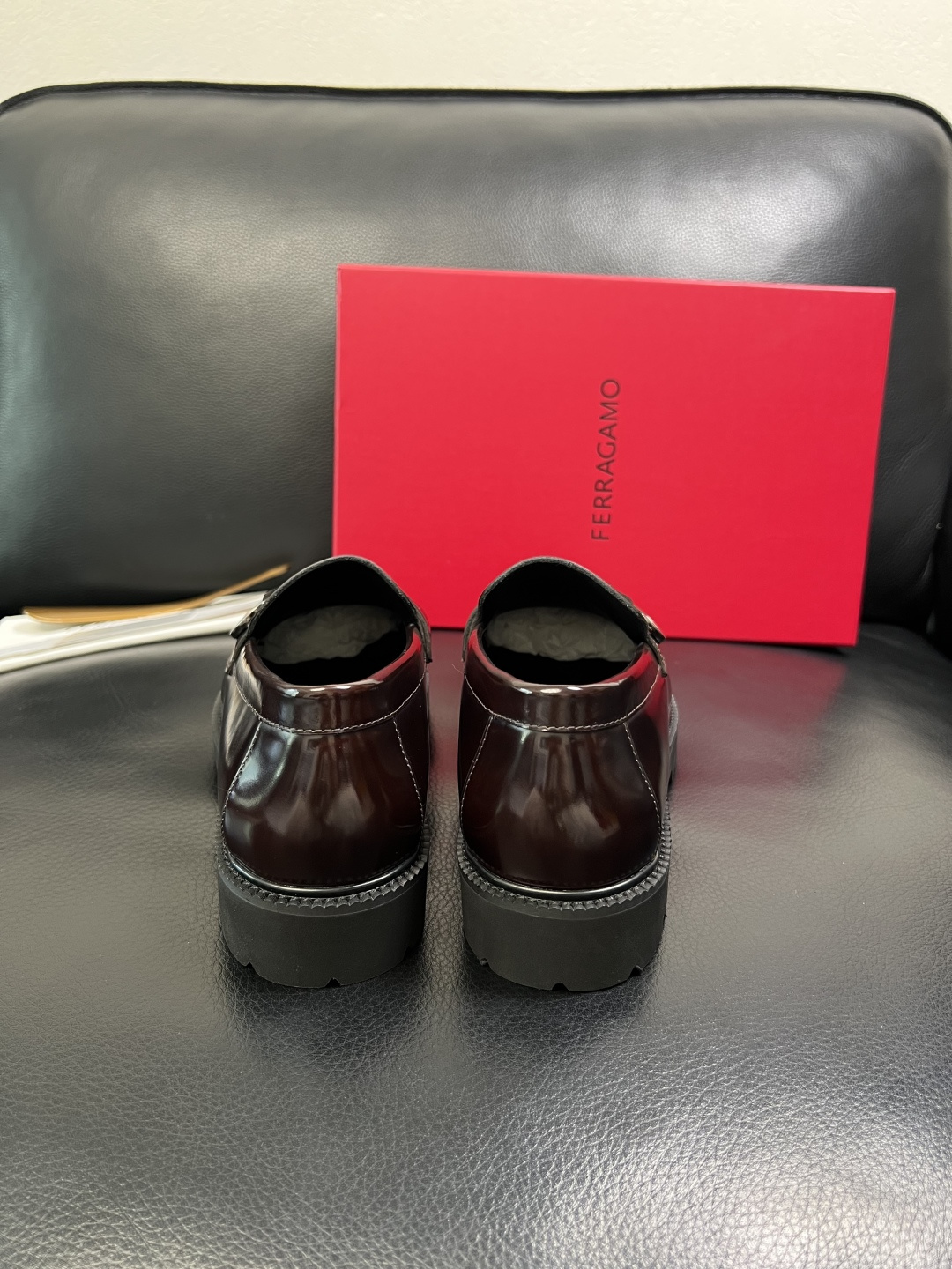 Ferragamo 高品质 顶级工艺品 菲拉格慕 专柜同步发售原厂配置，意大利进口原版牛皮，进口水染牛里