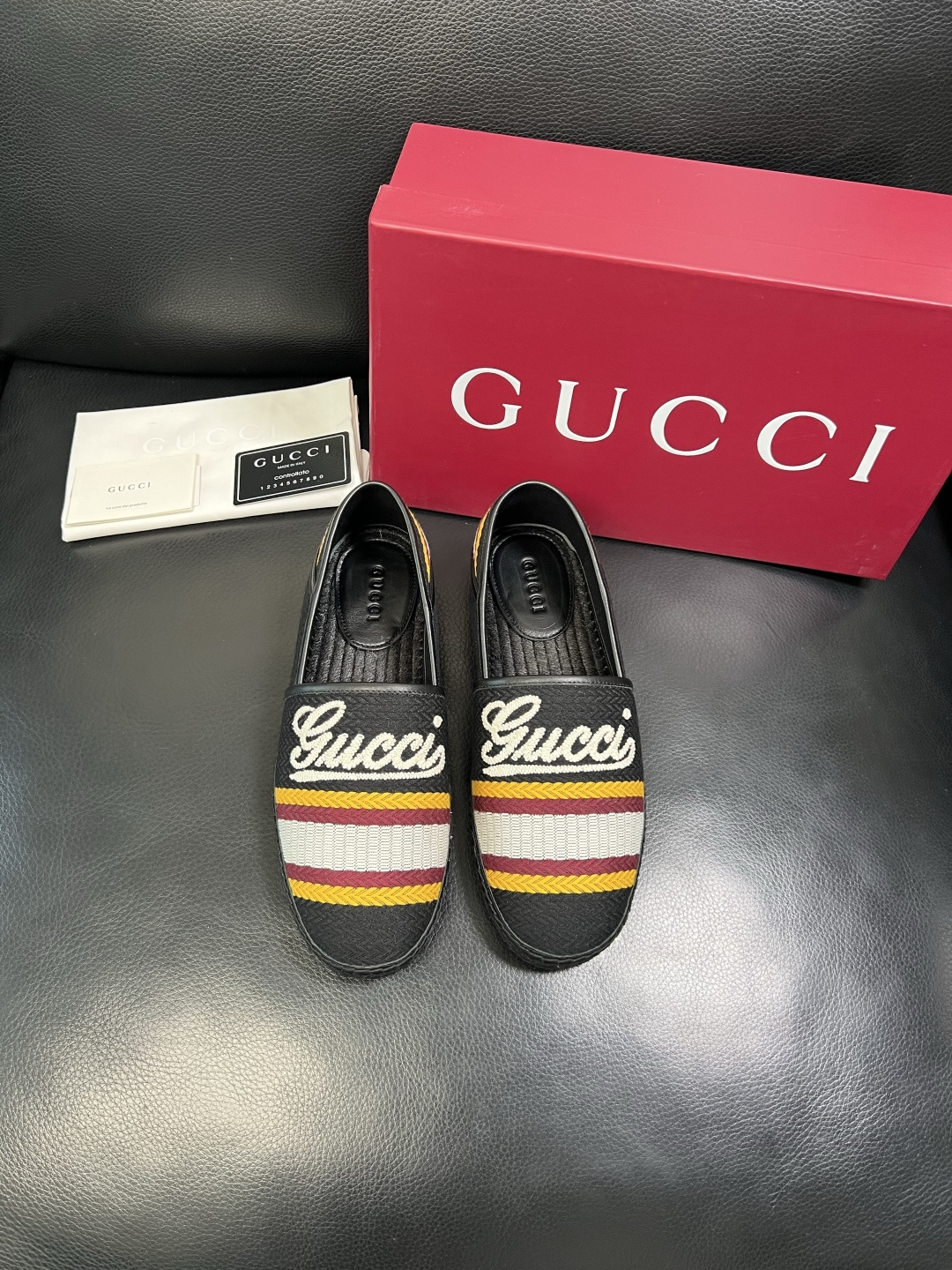 Gucci 高品质 顶级工艺品 古奇 专柜新款原厂配置，意大利进口牛皮面料，进口牛皮内里垫，透气舒适，鞋