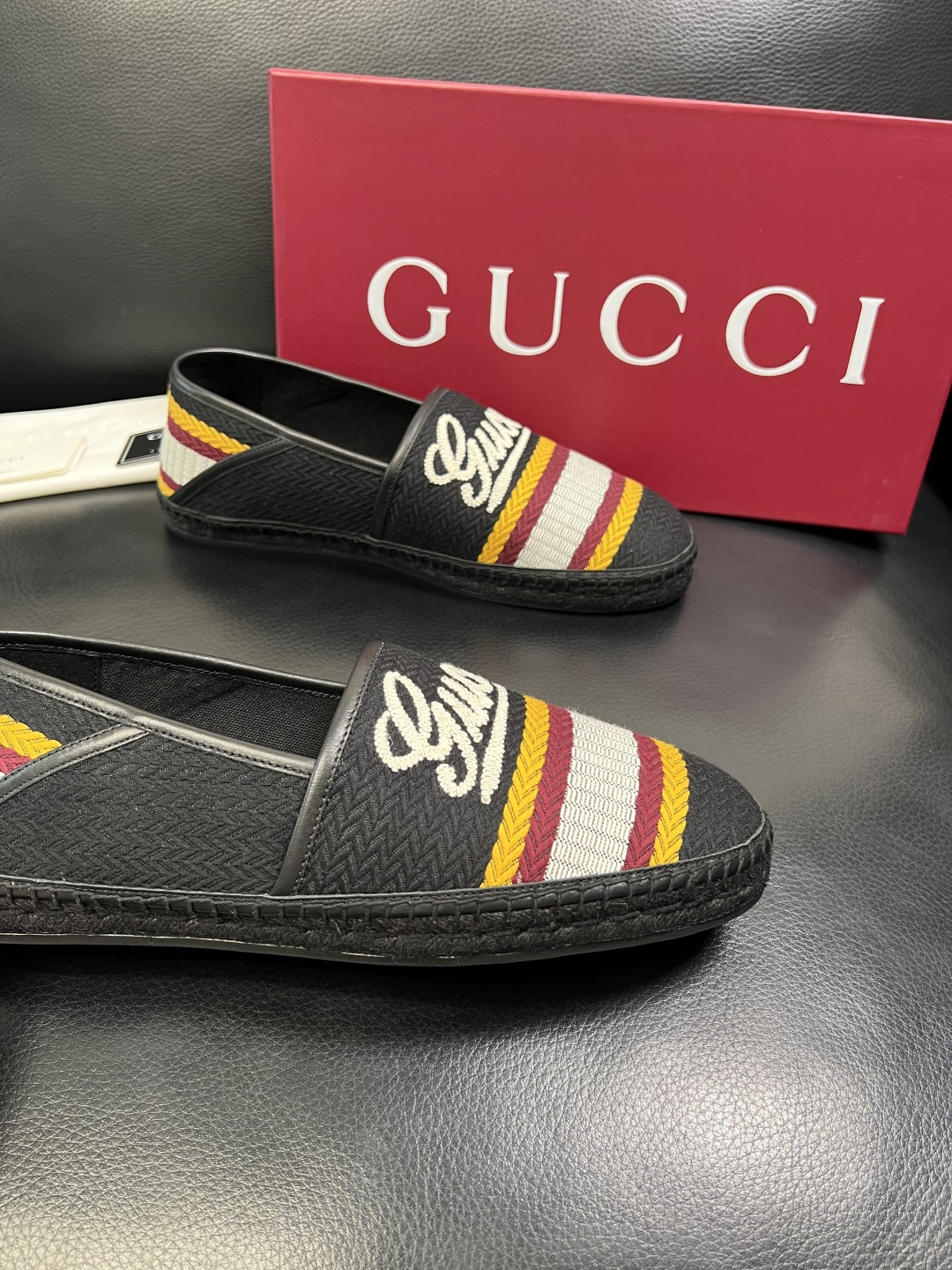 Gucci 高品质 顶级工艺品 古奇 专柜新款原厂配置，意大利进口牛皮面料，进口牛皮内里垫，透气舒适，鞋