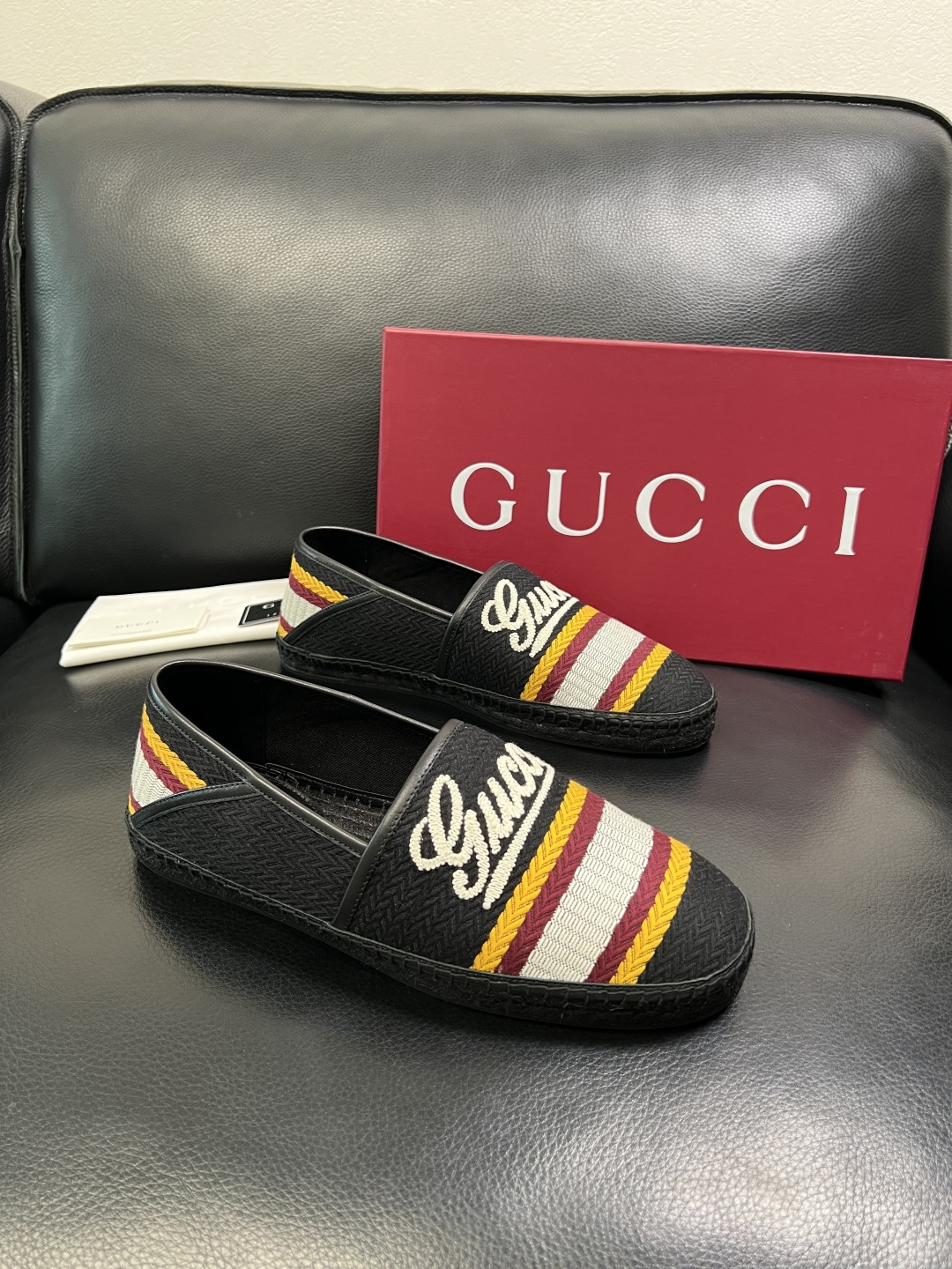 Gucci 高品质 顶级工艺品 古奇 专柜新款原厂配置，意大利进口牛皮面料，进口牛皮内里垫，透气舒适，鞋