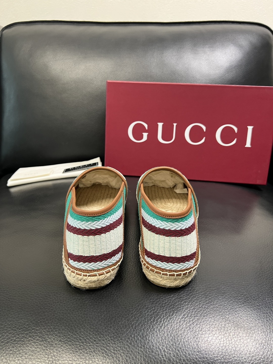 Gucci 高品质 顶级工艺品 古奇 专柜新款原厂配置，意大利进口牛皮面料，进口牛皮内里垫，透气舒适，鞋