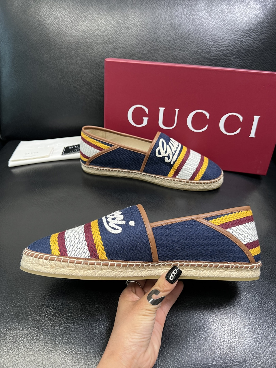 Gucci 高品质 顶级工艺品 古奇 专柜新款原厂配置，意大利进口牛皮面料，进口牛皮内里垫，透气舒适，鞋