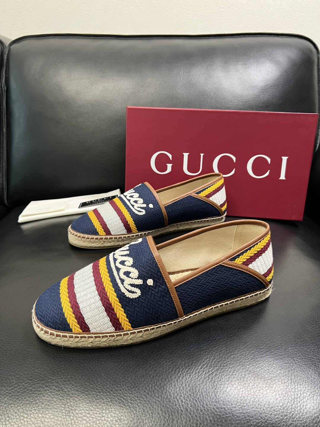 Gucci 高品质 顶级工艺品 古奇 专柜新款原厂配置，意大利进口牛皮面料，进口牛皮内里垫，透气舒适，鞋