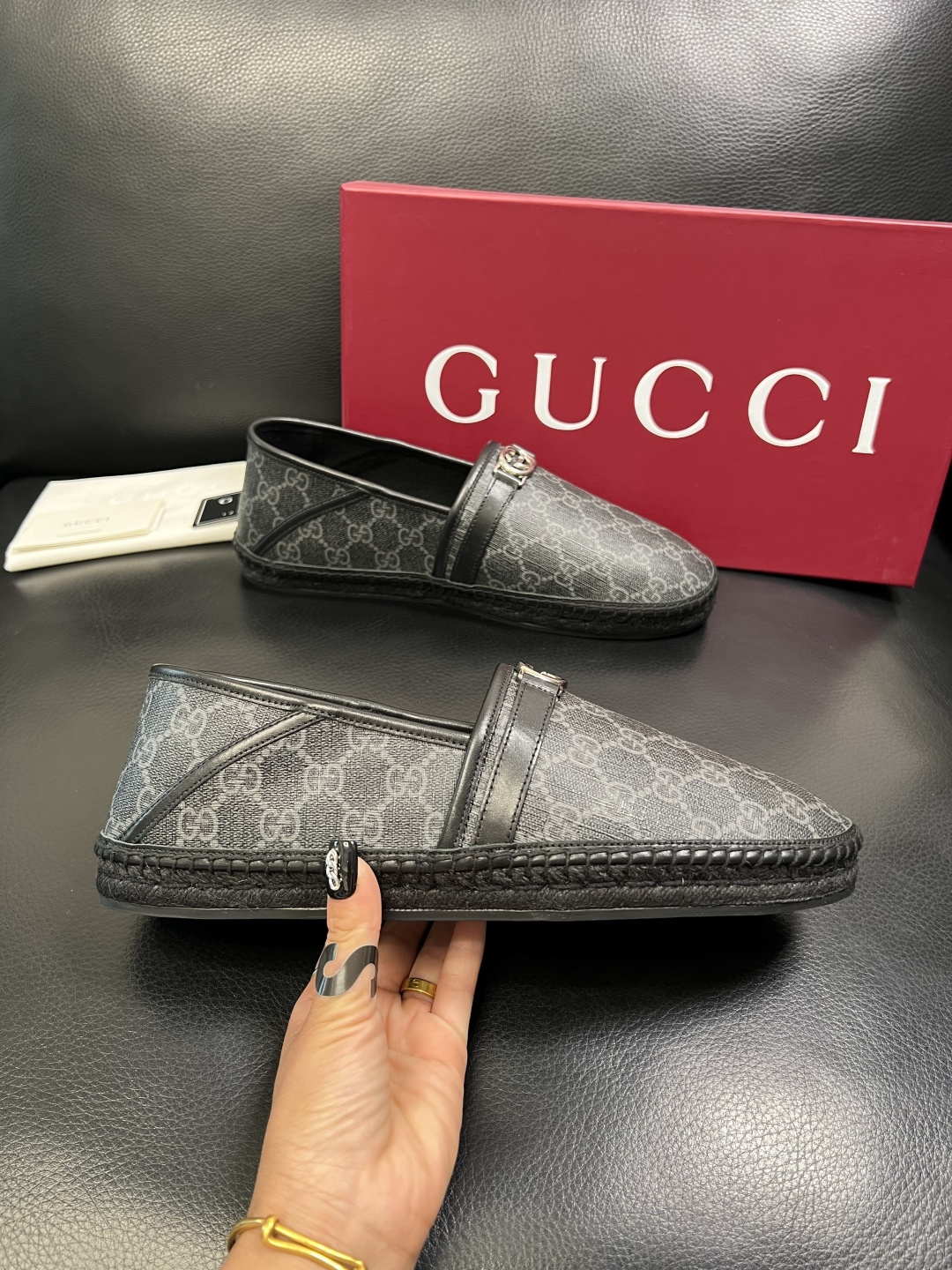 Gucci 高品质 顶级工艺品 古奇 专柜新款原厂配置，意大利进口牛皮面料，进口牛皮内里垫，透气舒适，鞋