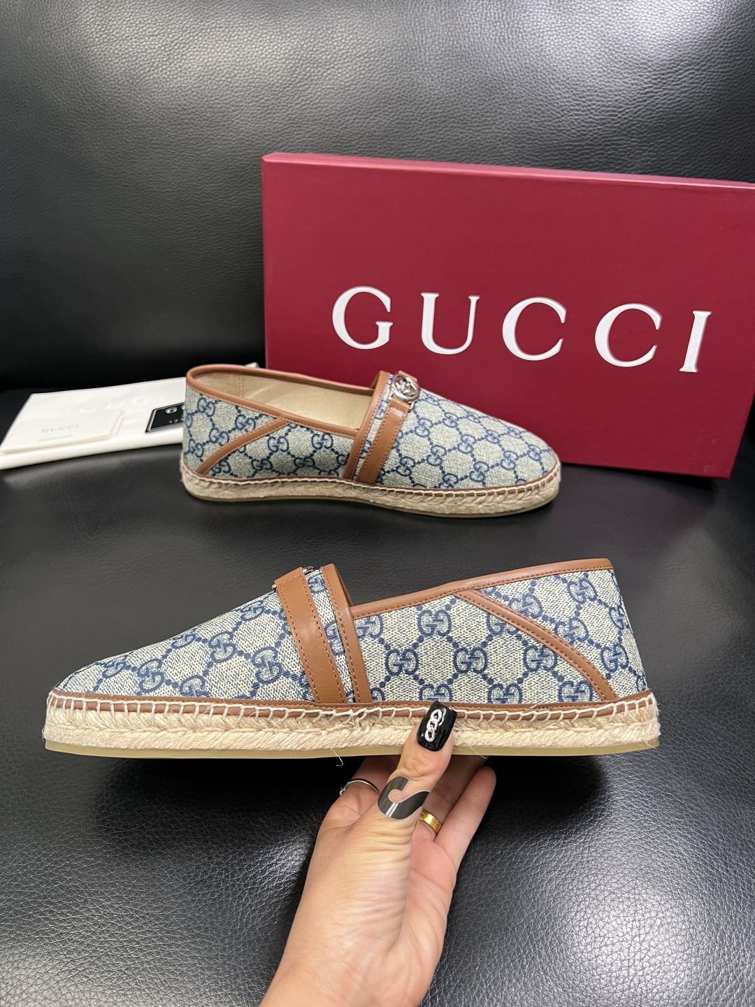 Gucci 高品质 顶级工艺品 古奇 专柜新款原厂配置，意大利进口牛皮面料，进口牛皮内里垫，透气舒适，鞋