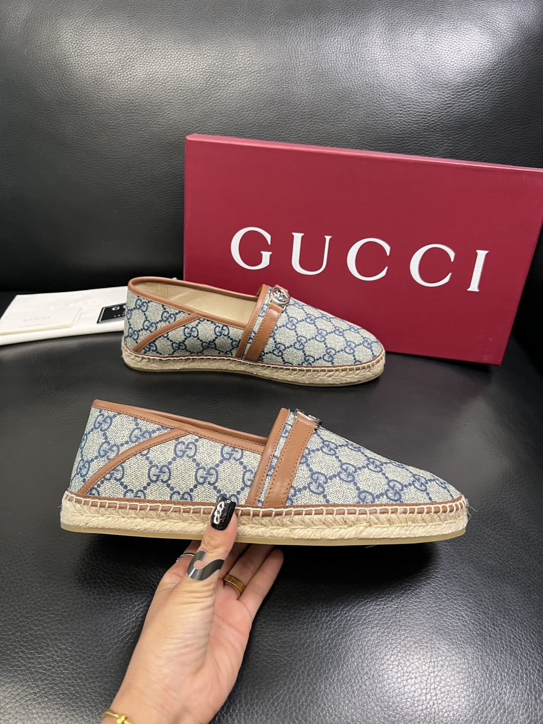 Gucci 高品质 顶级工艺品 古奇 专柜新款原厂配置，意大利进口牛皮面料，进口牛皮内里垫，透气舒适，鞋