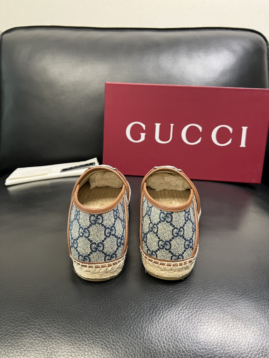 Gucci 高品质 顶级工艺品 古奇 专柜新款原厂配置，意大利进口牛皮面料，进口牛皮内里垫，透气舒适，鞋