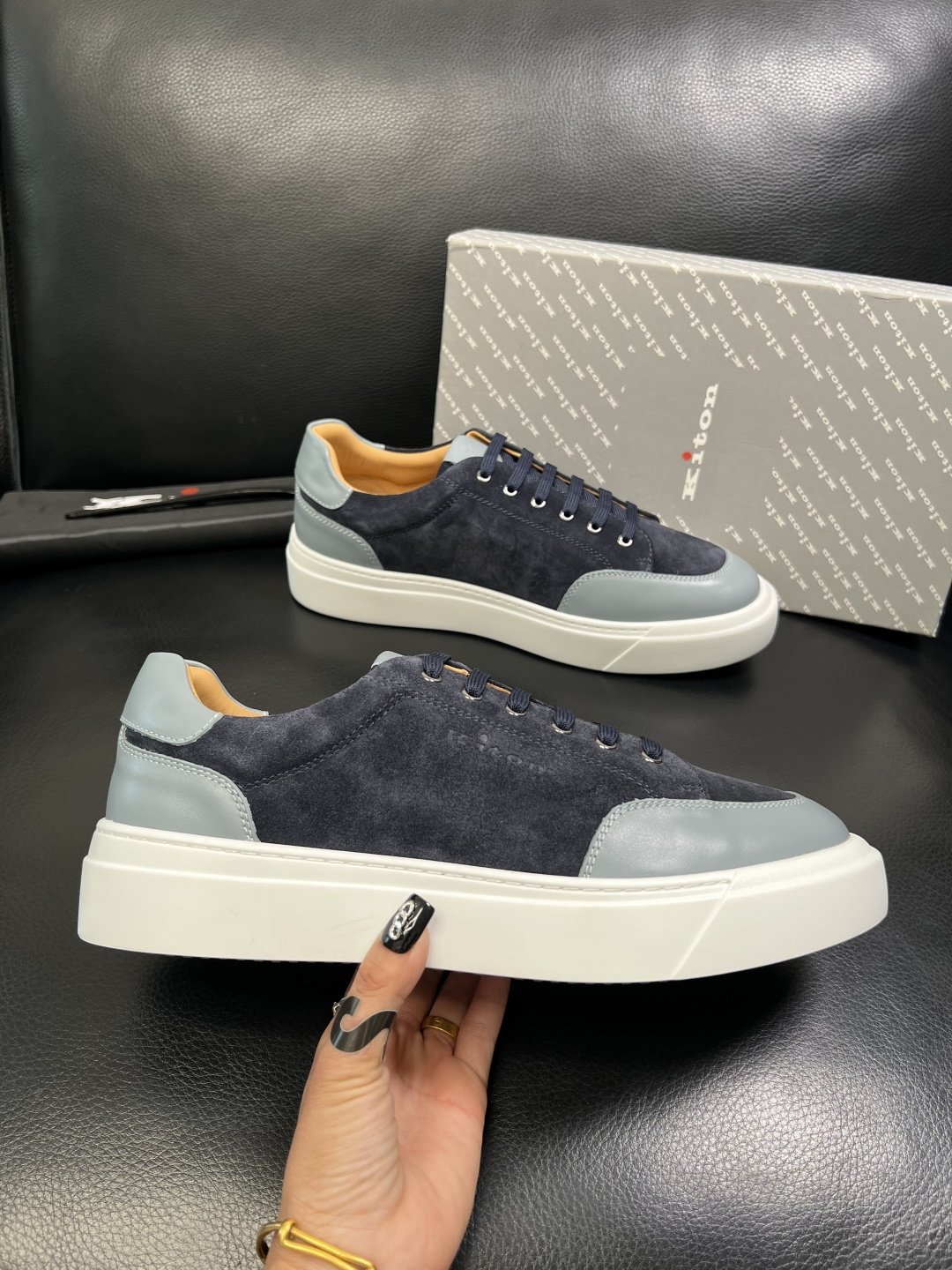 kiton 高品质 顶级工艺品，霍根 专柜同步，原厂配置意大利进口牛皮面料，进口牛皮内里垫，透气舒适，鞋