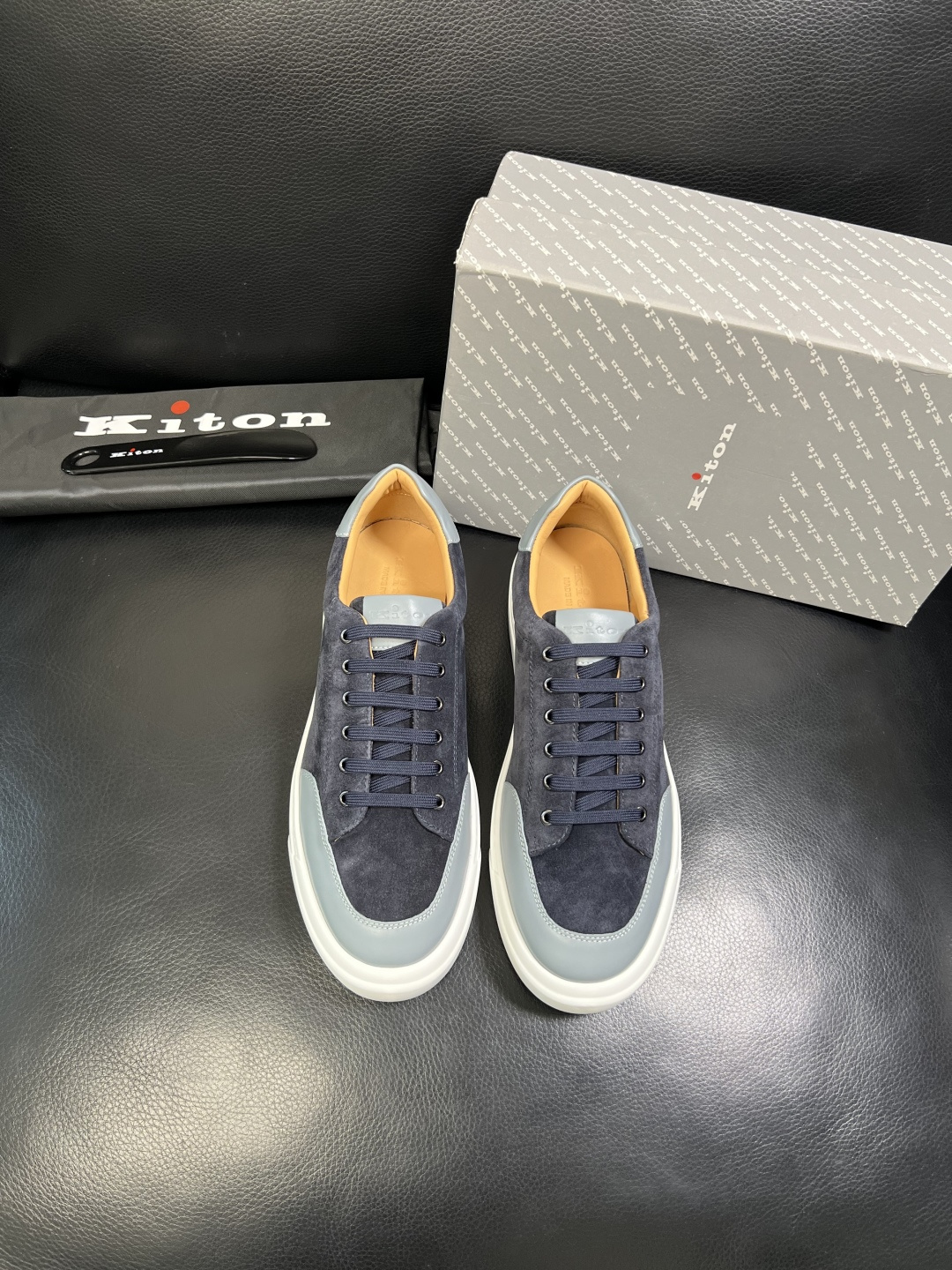 kiton 高品质 顶级工艺品，霍根 专柜同步，原厂配置意大利进口牛皮面料，进口牛皮内里垫，透气舒适，鞋