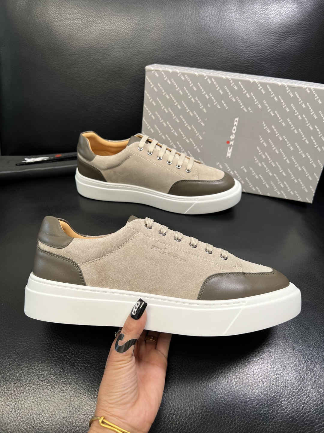 kiton 高品质 顶级工艺品，霍根 专柜同步，原厂配置意大利进口牛皮面料，进口牛皮内里垫，透气舒适，鞋