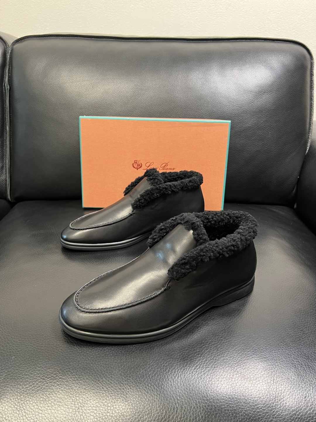 Loro piana 高品质 顶级工艺品 诺悠翩雅 靴子高帮新品专柜同步原厂配置，鞋面意大利进口牛皮面料