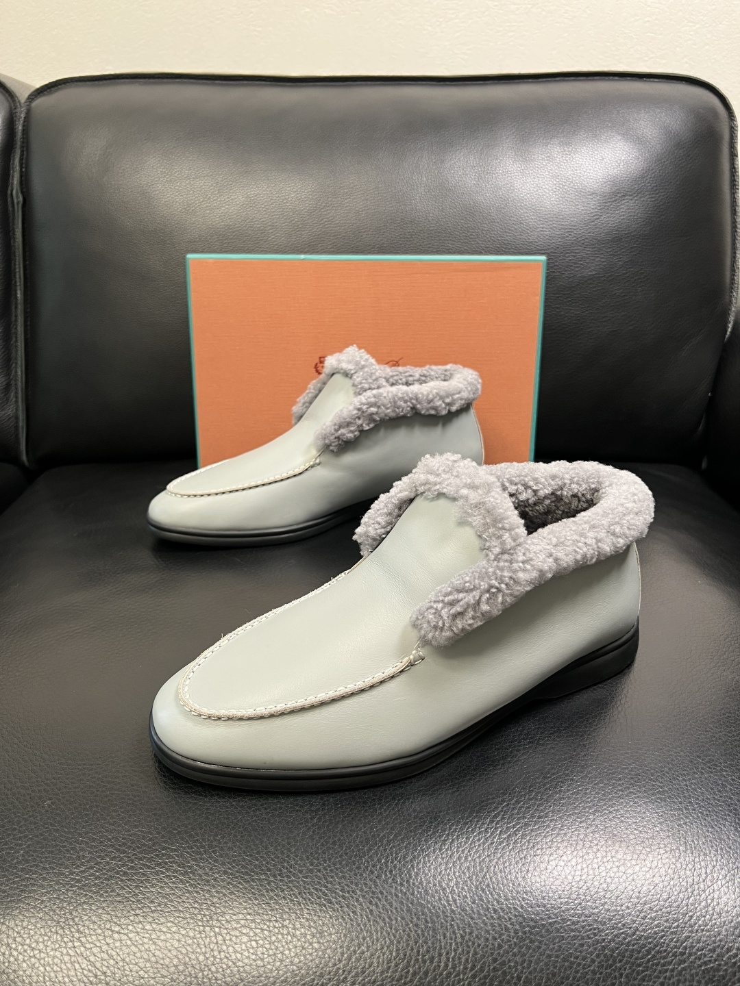 Loro piana 高品质 顶级工艺品 诺悠翩雅 靴子高帮新品专柜同步原厂配置，鞋面意大利进口牛皮面料