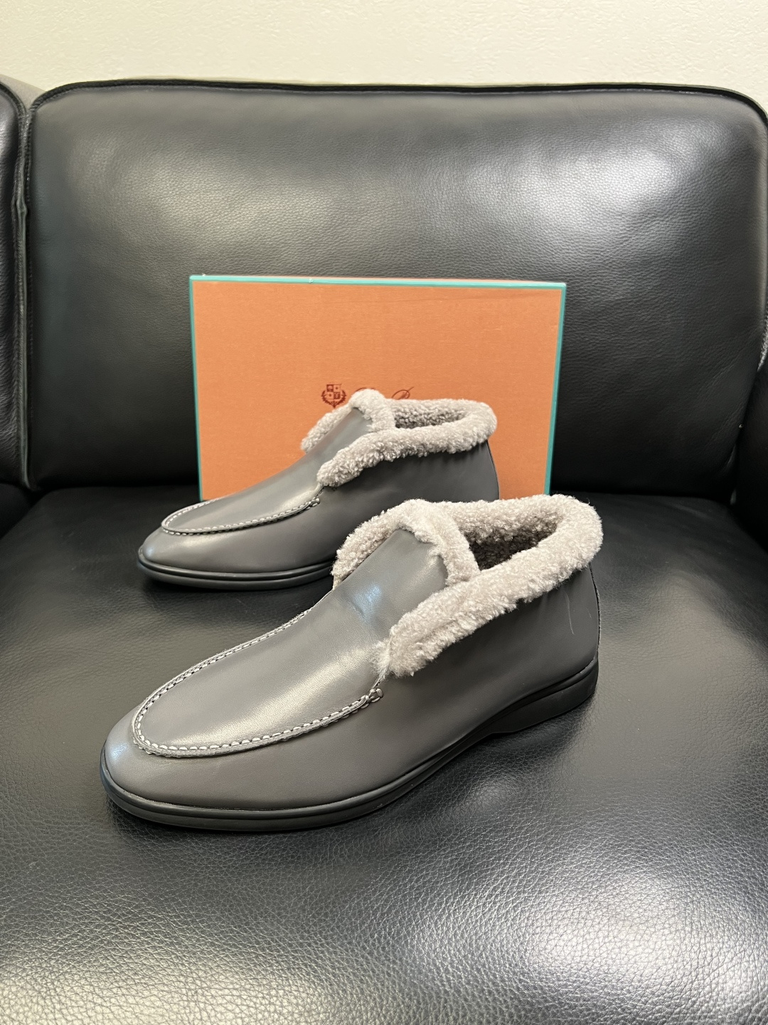 Loro piana 高品质 顶级工艺品 诺悠翩雅 靴子高帮新品专柜同步原厂配置，鞋面意大利进口牛皮面料