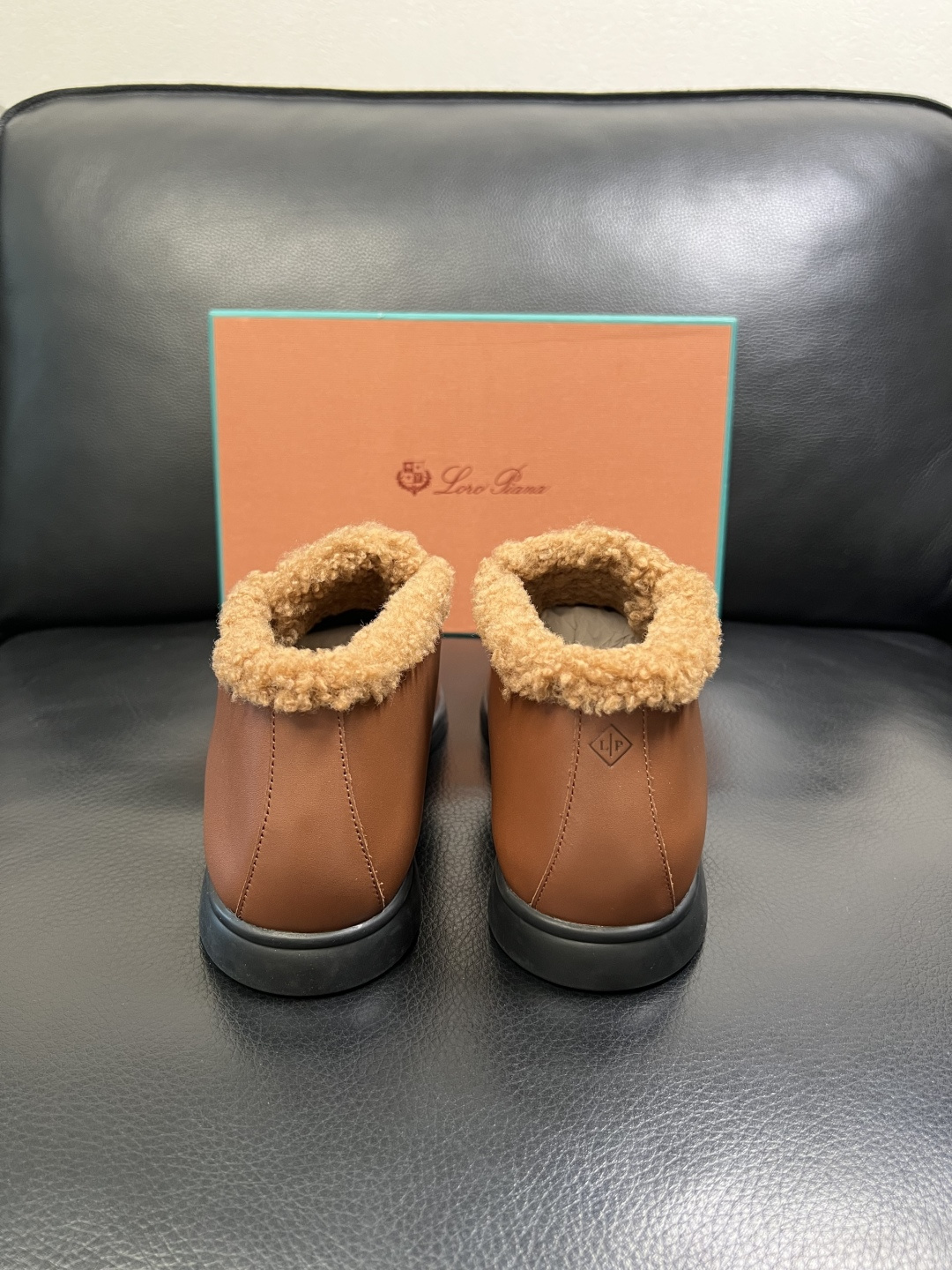 Loro piana 高品质 顶级工艺品 诺悠翩雅 靴子高帮新品专柜同步原厂配置，鞋面意大利进口牛皮面料