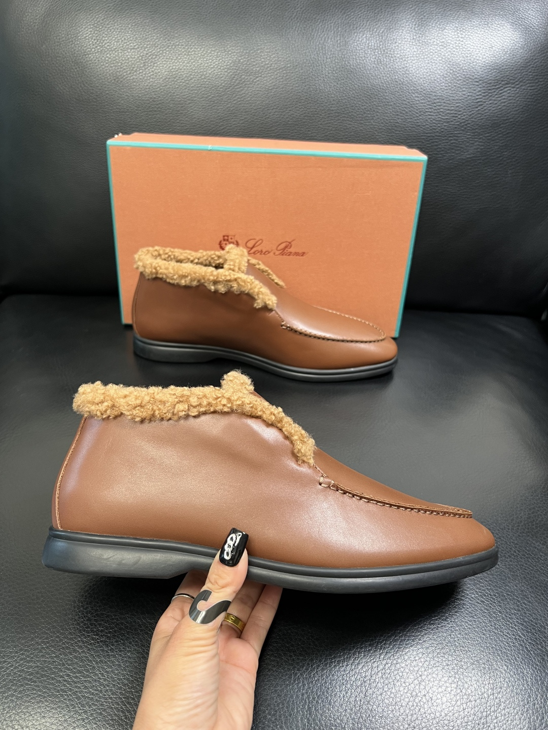 Loro piana 高品质 顶级工艺品 诺悠翩雅 靴子高帮新品专柜同步原厂配置，鞋面意大利进口牛皮面料