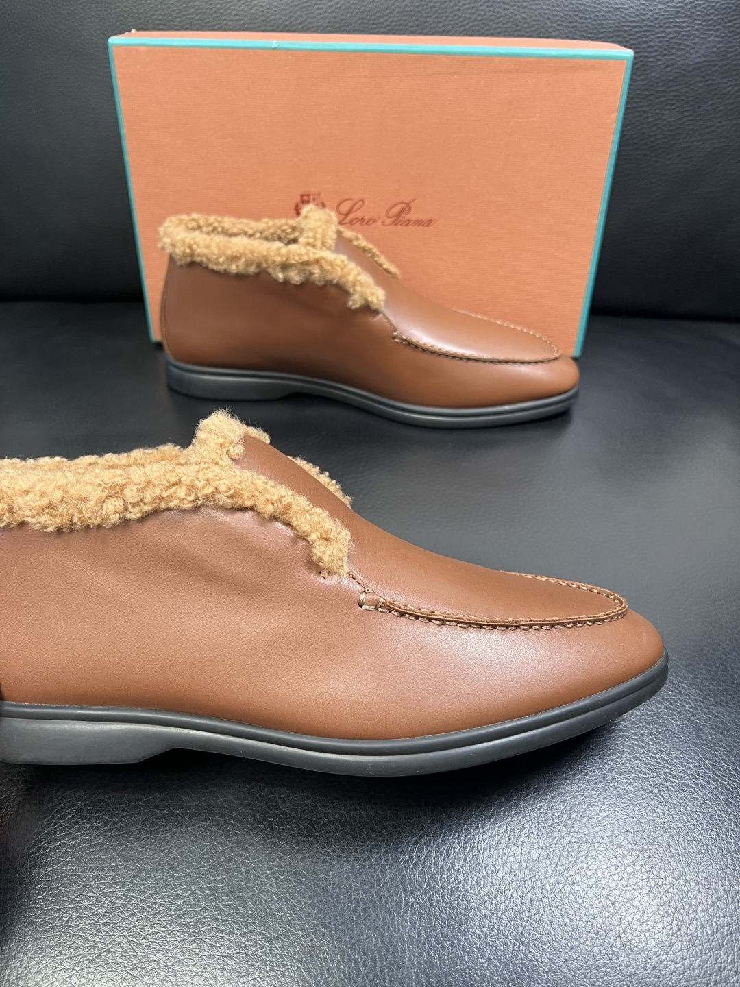 Loro piana 高品质 顶级工艺品 诺悠翩雅 靴子高帮新品专柜同步原厂配置，鞋面意大利进口牛皮面料