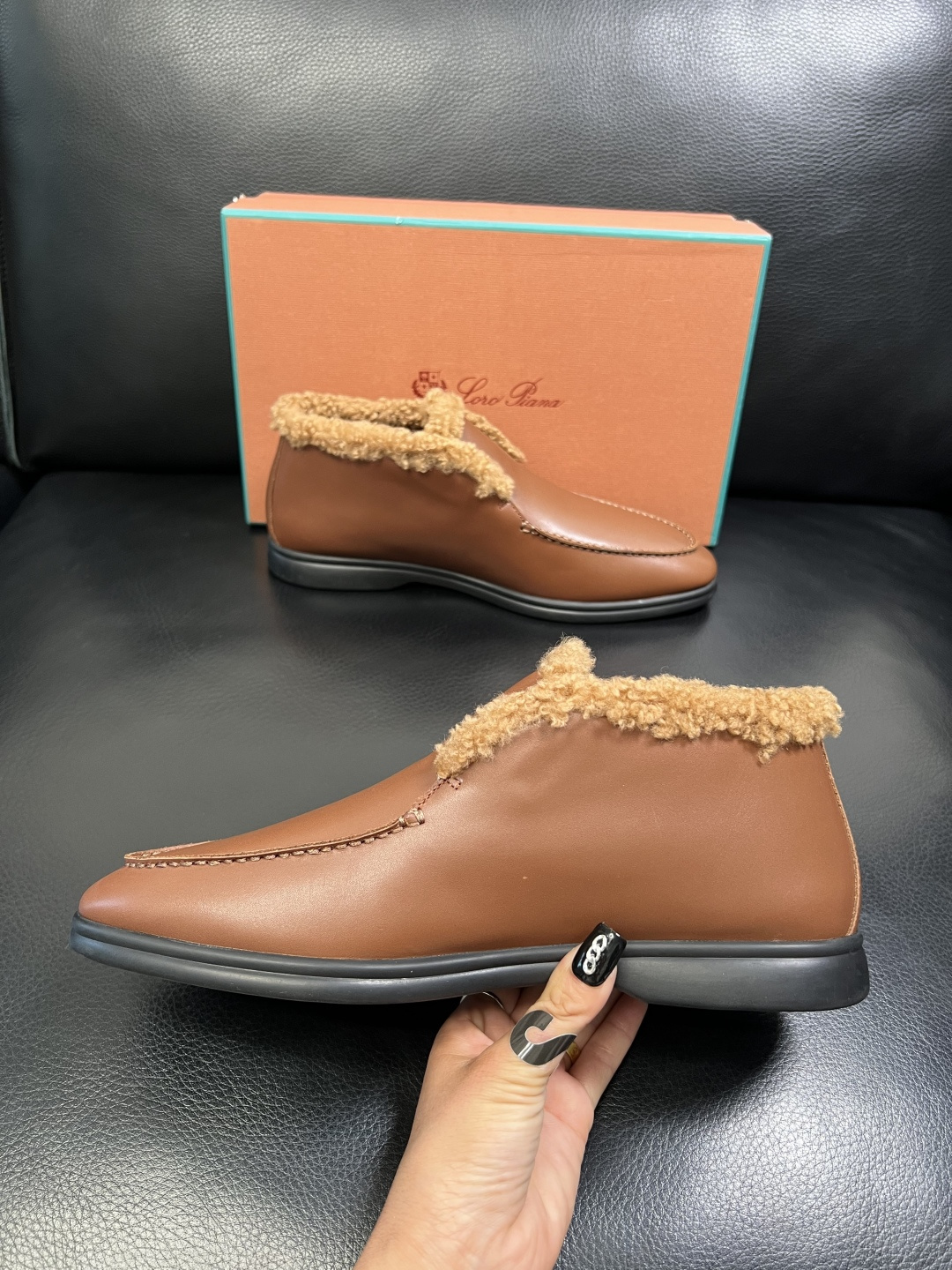 Loro piana 高品质 顶级工艺品 诺悠翩雅 靴子高帮新品专柜同步原厂配置，鞋面意大利进口牛皮面料