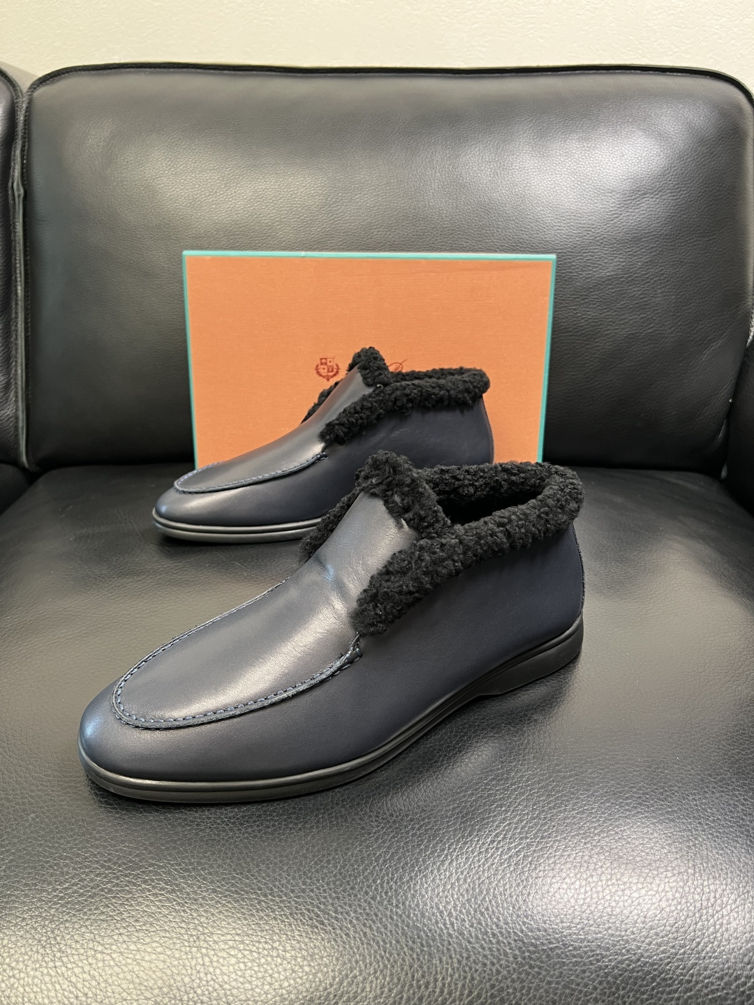 Loro piana 高品质 顶级工艺品 诺悠翩雅 靴子高帮新品专柜同步原厂配置，鞋面意大利进口牛皮面料