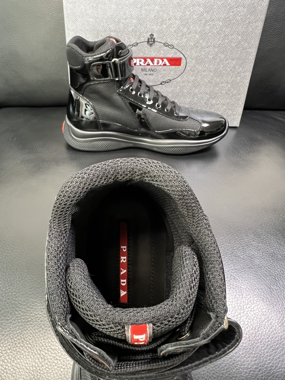 Prada 顶级工艺品，普拉达 专柜同步，靴子高帮原厂配置意大利进口牛皮拼布面料，进口牛皮内里垫，透气舒