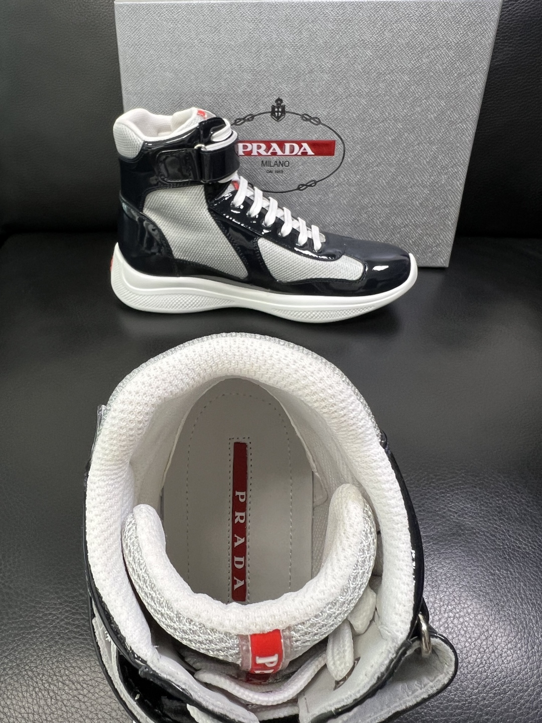 Prada 顶级工艺品，普拉达 专柜同步，靴子高帮原厂配置意大利进口牛皮拼布面料，进口牛皮内里垫，透气舒