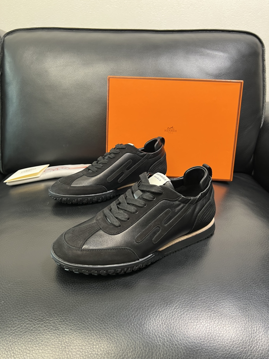 Hermes 高品质 顶级工艺品 爱马仕 专柜同步发售原厂配置，意大利进口原版牛皮面料，高品质拼接工艺，