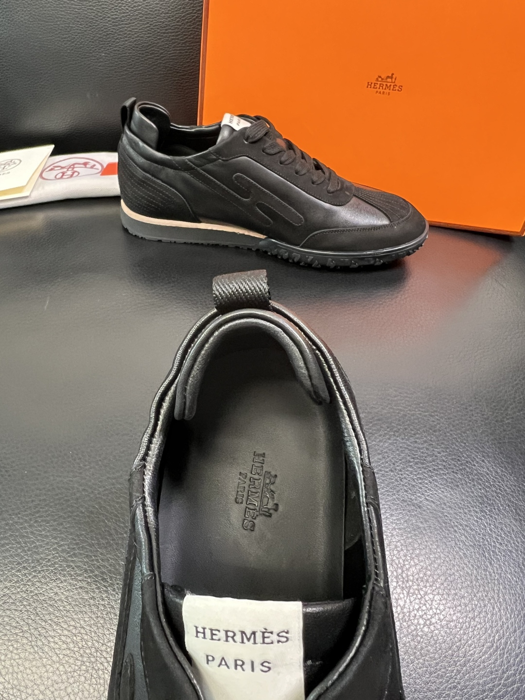 Hermes 高品质 顶级工艺品 爱马仕 专柜同步发售原厂配置，意大利进口原版牛皮面料，高品质拼接工艺，