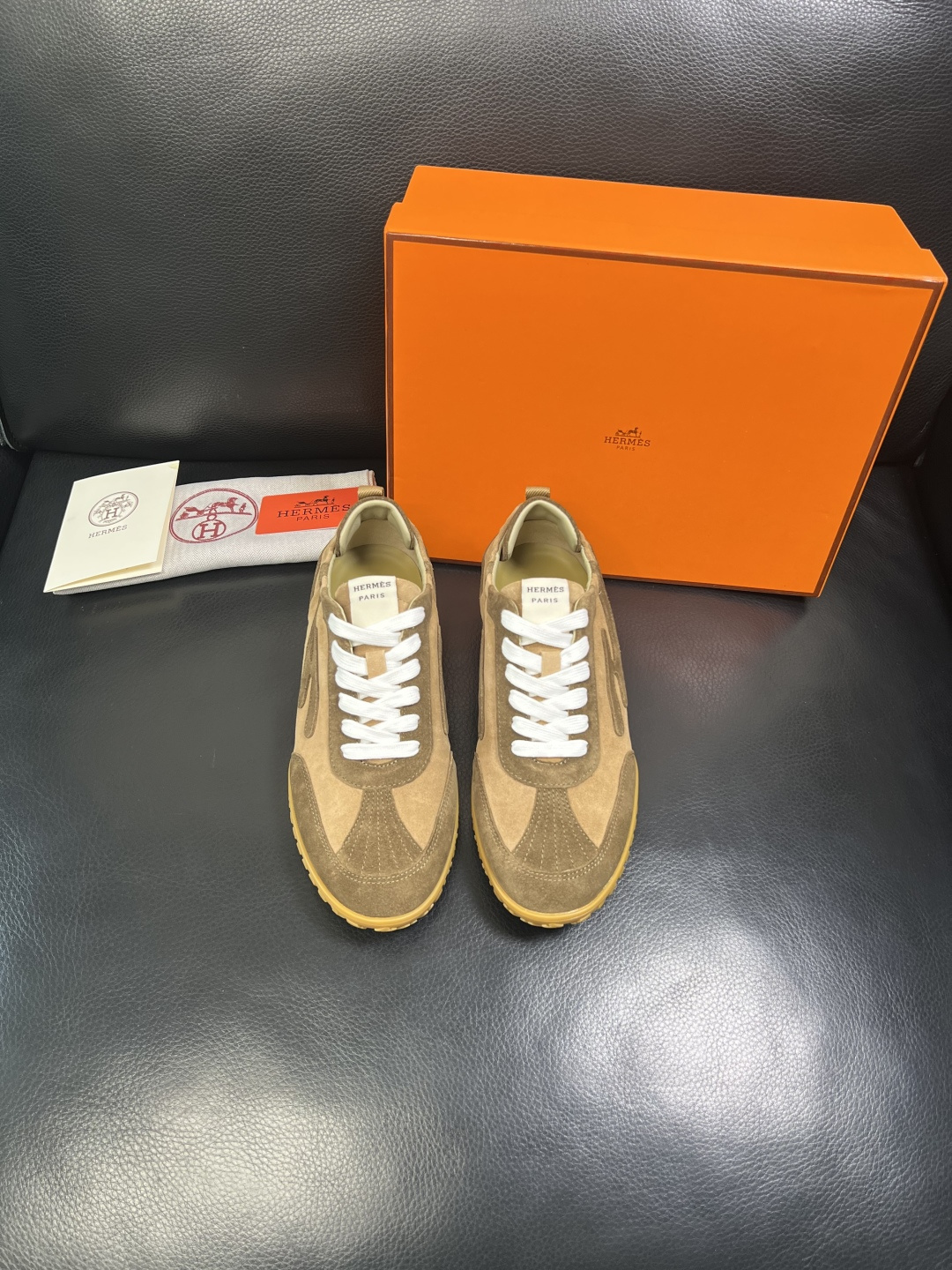 Hermes 高品质 顶级工艺品 爱马仕 专柜同步发售原厂配置，意大利进口原版牛皮面料，高品质拼接工艺，