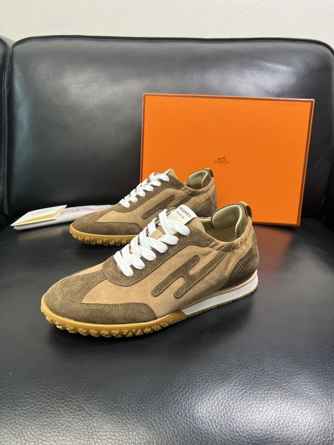 Hermes 高品质 顶级工艺品 爱马仕 专柜同步发售原厂配置，意大利进口原版牛皮面料，高品质拼接工艺，