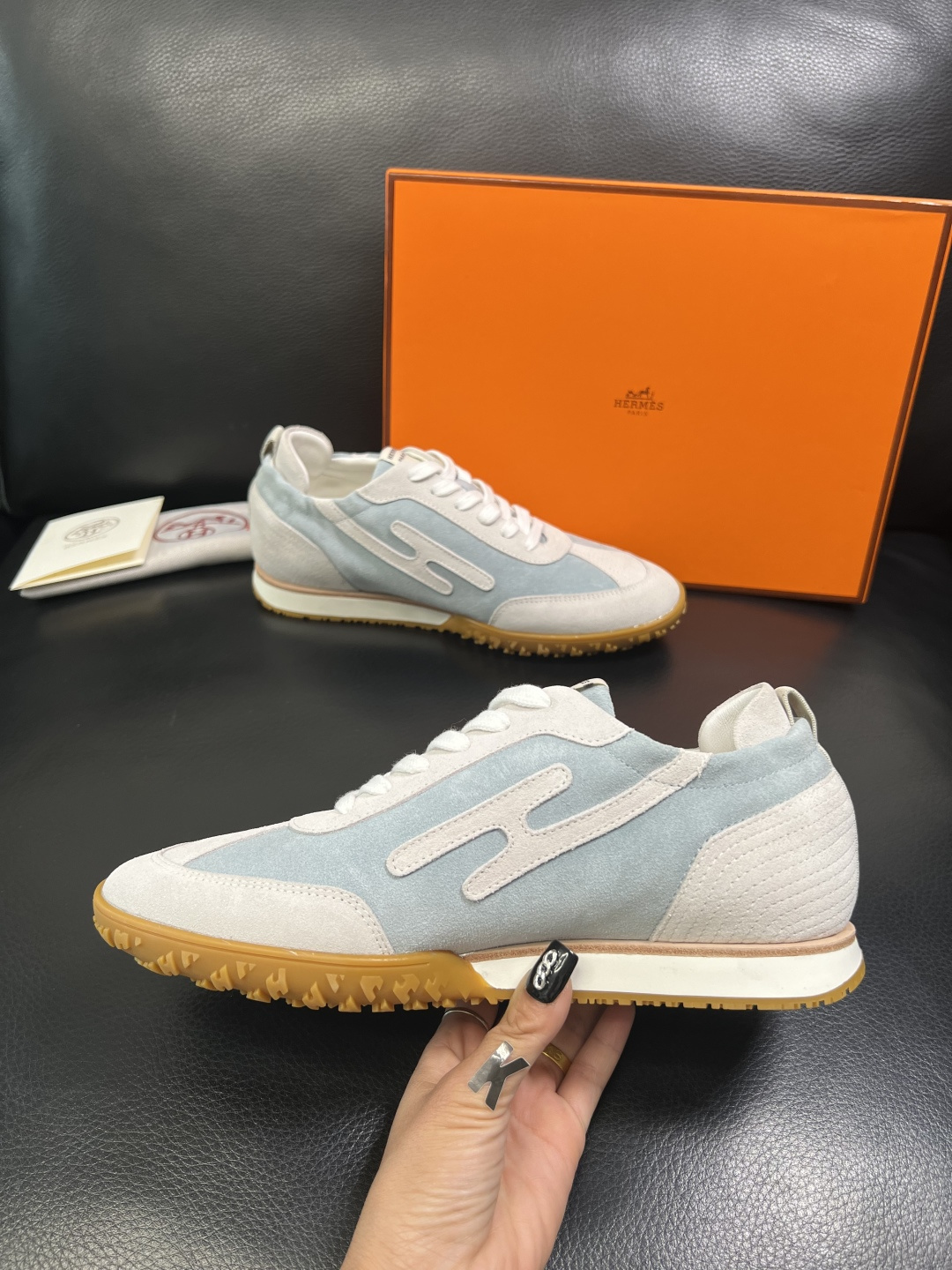 Hermes 高品质 顶级工艺品 爱马仕 专柜同步发售原厂配置，意大利进口原版牛皮面料，高品质拼接工艺，