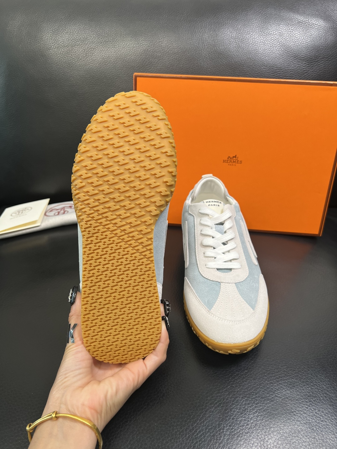 Hermes 高品质 顶级工艺品 爱马仕 专柜同步发售原厂配置，意大利进口原版牛皮面料，高品质拼接工艺，