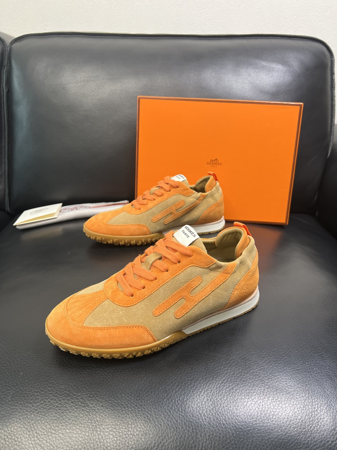 Hermes 高品质 顶级工艺品 爱马仕 专柜同步发售原厂配置，意大利进口原版牛皮面料，高品质拼接工艺，