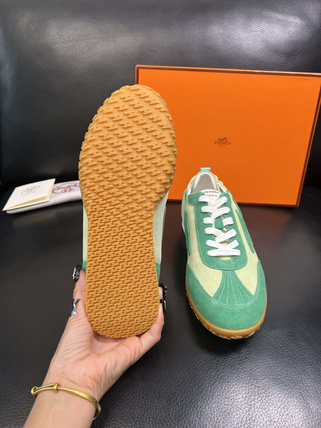 Hermes 高品质 顶级工艺品 爱马仕 专柜同步发售原厂配置，意大利进口原版牛皮面料，高品质拼接工艺，