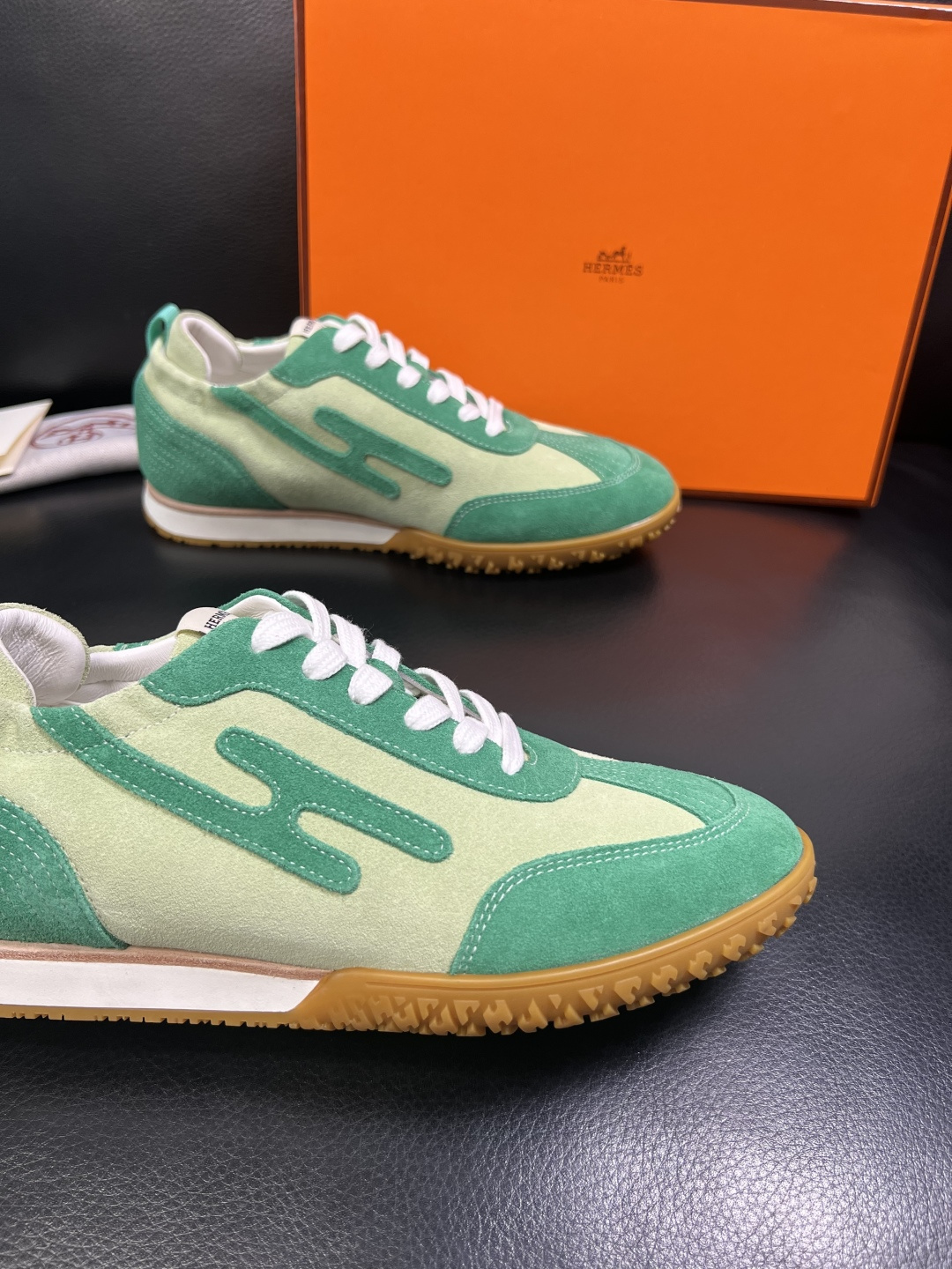 Hermes 高品质 顶级工艺品 爱马仕 专柜同步发售原厂配置，意大利进口原版牛皮面料，高品质拼接工艺，