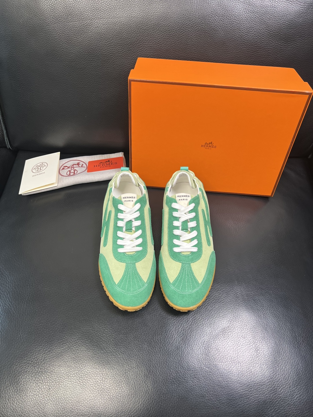 Hermes 高品质 顶级工艺品 爱马仕 专柜同步发售原厂配置，意大利进口原版牛皮面料，高品质拼接工艺，