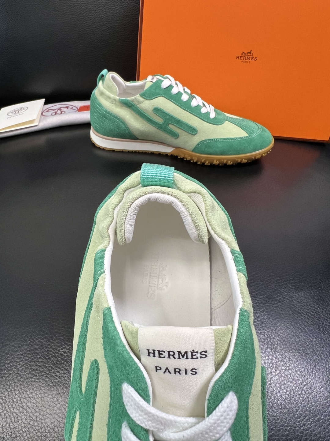 Hermes 高品质 顶级工艺品 爱马仕 专柜同步发售原厂配置，意大利进口原版牛皮面料，高品质拼接工艺，