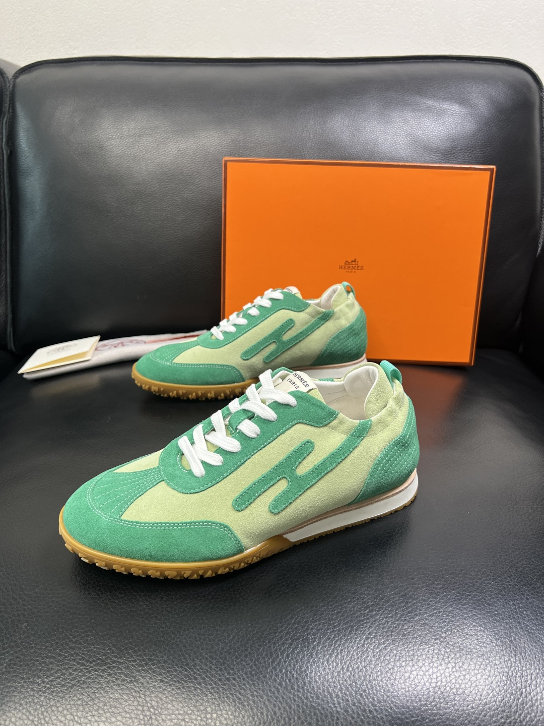 Hermes 高品质 顶级工艺品 爱马仕 专柜同步发售原厂配置，意大利进口原版牛皮面料，高品质拼接工艺，