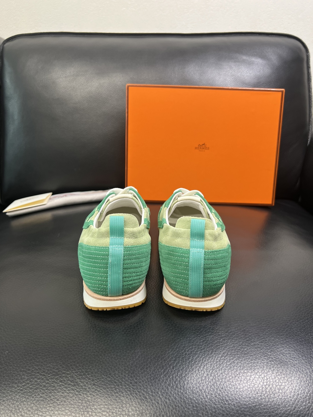 Hermes 高品质 顶级工艺品 爱马仕 专柜同步发售原厂配置，意大利进口原版牛皮面料，高品质拼接工艺，