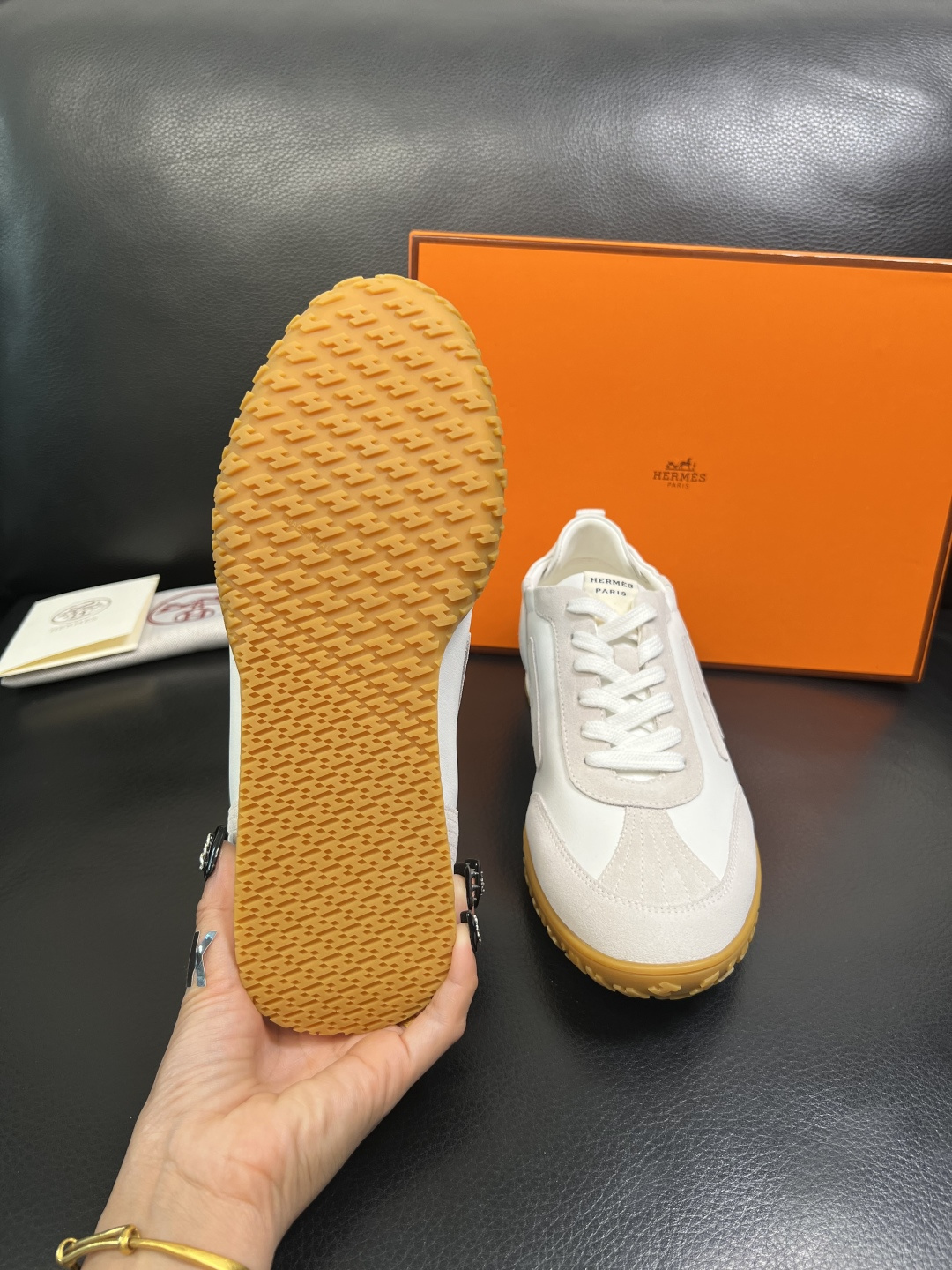 Hermes 高品质 顶级工艺品 爱马仕 专柜同步发售原厂配置，意大利进口原版牛皮面料，高品质拼接工艺，