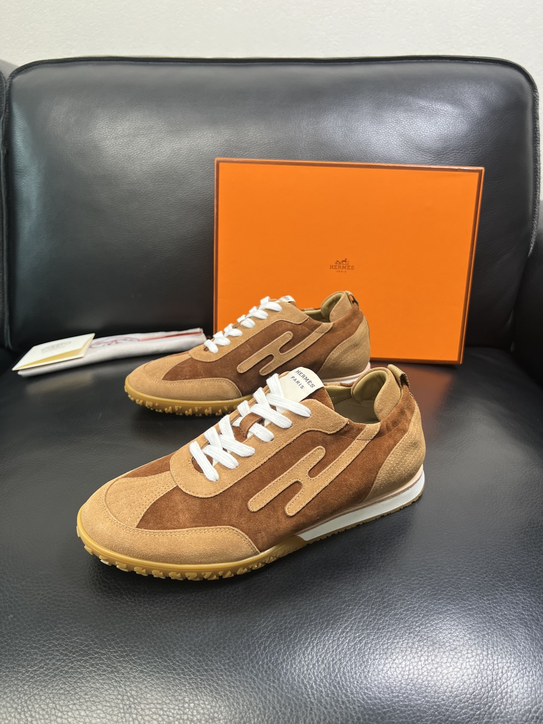 Hermes 高品质 顶级工艺品 爱马仕 专柜同步发售原厂配置，意大利进口原版牛皮面料，高品质拼接工艺，