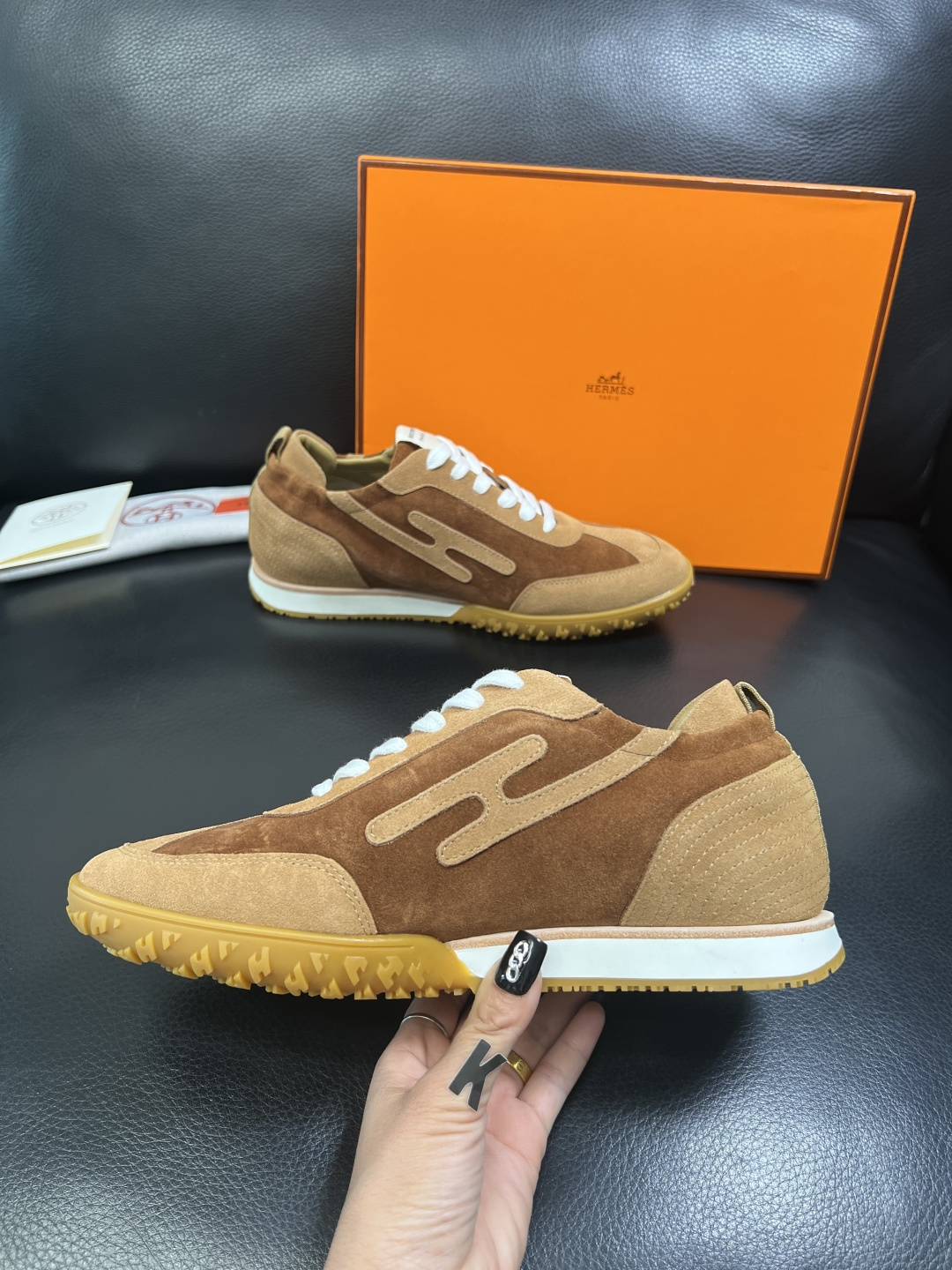 Hermes 高品质 顶级工艺品 爱马仕 专柜同步发售原厂配置，意大利进口原版牛皮面料，高品质拼接工艺，