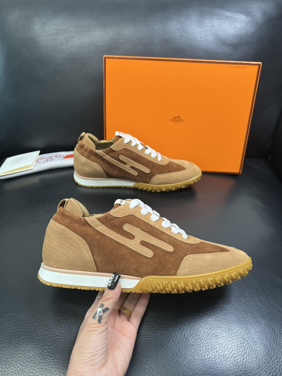 Hermes 高品质 顶级工艺品 爱马仕 专柜同步发售原厂配置，意大利进口原版牛皮面料，高品质拼接工艺，